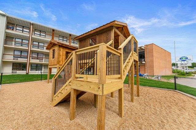 403 Veterans Boulevard, 202 (H5), Branson, MO 65616