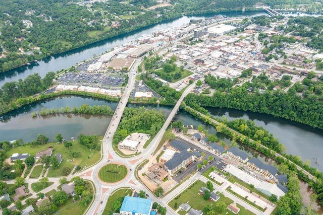 403 Veterans Boulevard, 202 (H5), Branson, MO 65616