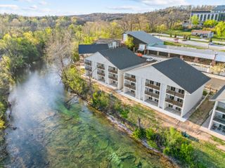 403 Veterans Boulevard, 202 (H5), Branson, MO 65616