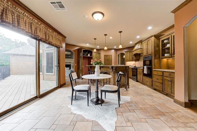 1918 Winding Ridge Road, Edmond, OK 73034