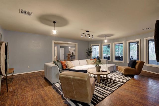 1918 Winding Ridge Road, Edmond, OK 73034