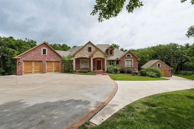 1918 Winding Ridge Road, Edmond, OK 73034