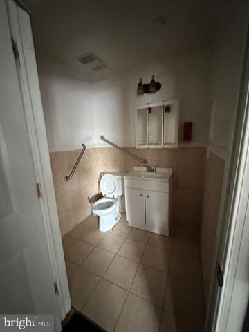 6600 LIMEKILN PIKE, Philadelphia, PA 19138