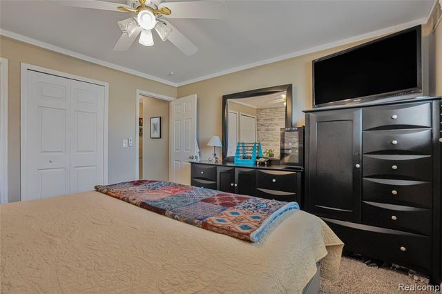 7264 Irongate Road, Canton, MI 48187