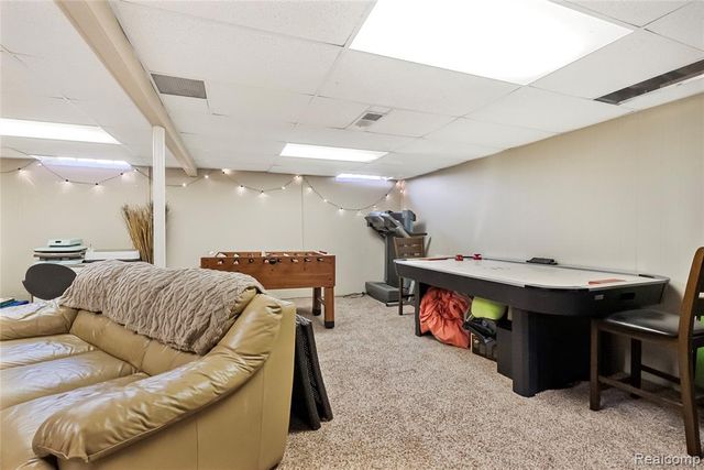 7264 Irongate Road, Canton, MI 48187