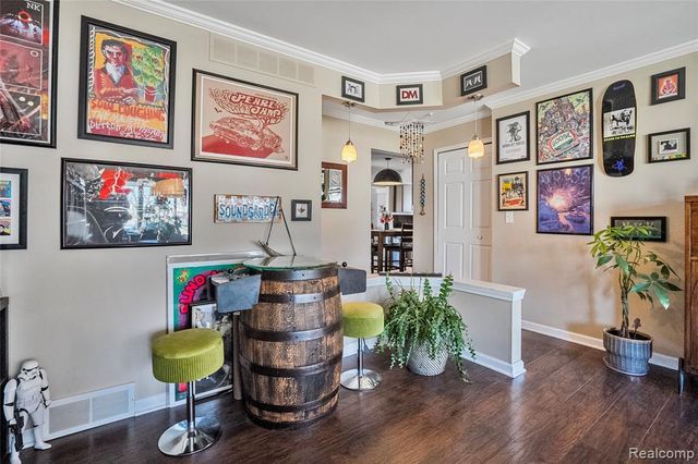 7264 Irongate Road, Canton, MI 48187