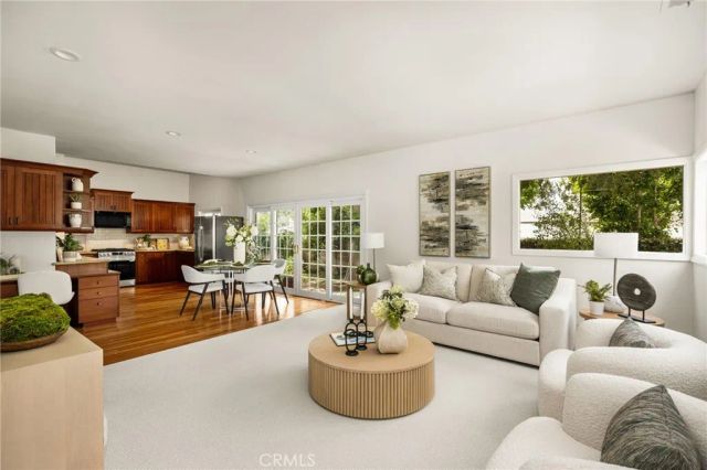 1132 Foothill Boulevard, North Tustin, CA 92705