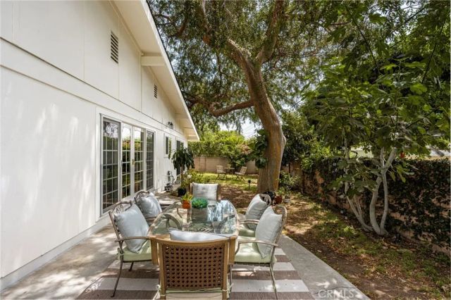 1132 Foothill Boulevard, North Tustin, CA 92705