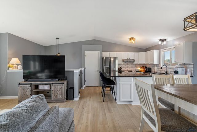 618 STEALTH LN, Box Elder, SD 57719