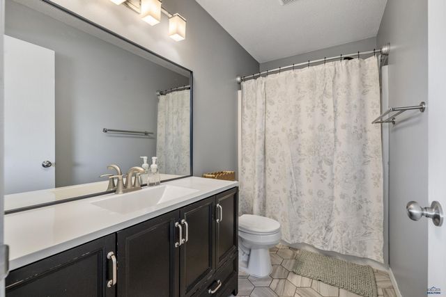 618 STEALTH LN, Box Elder, SD 57719