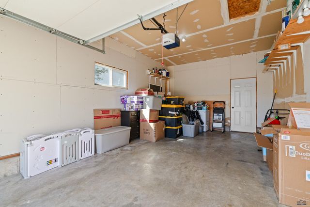 618 STEALTH LN, Box Elder, SD 57719