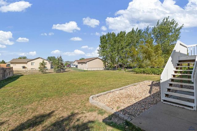 618 STEALTH LN, Box Elder, SD 57719