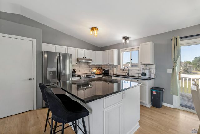 618 STEALTH LN, Box Elder, SD 57719