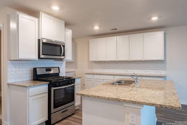 6847 Kingsley Edge, San Antonio, TX 78252
