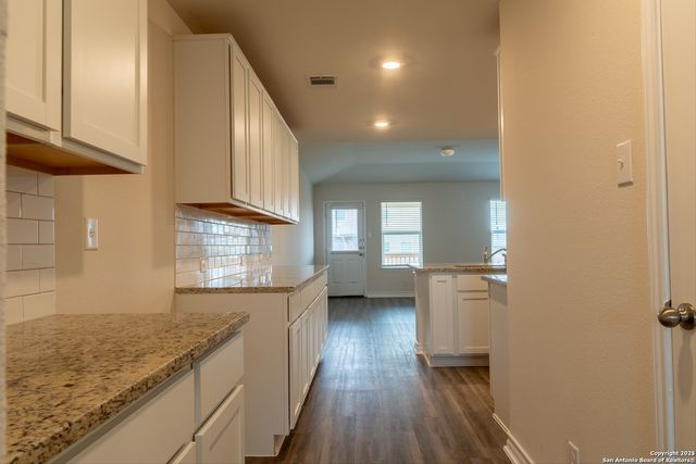 6847 Kingsley Edge, San Antonio, TX 78252