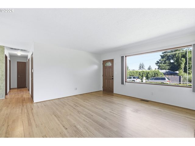 21224 Se YAMHILL St, Gresham, OR 97030
