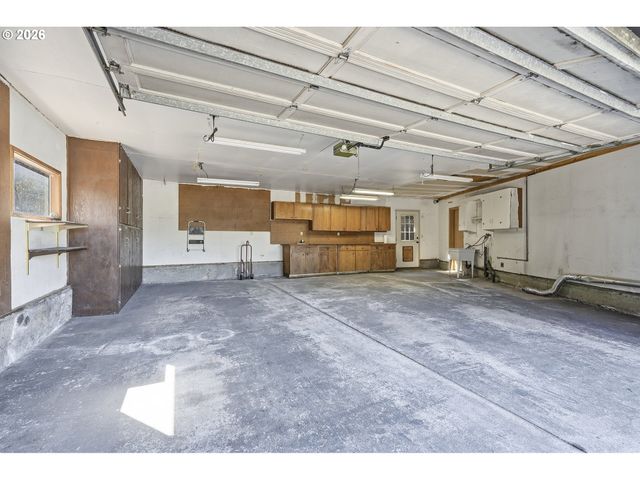 21224 Se YAMHILL St, Gresham, OR 97030