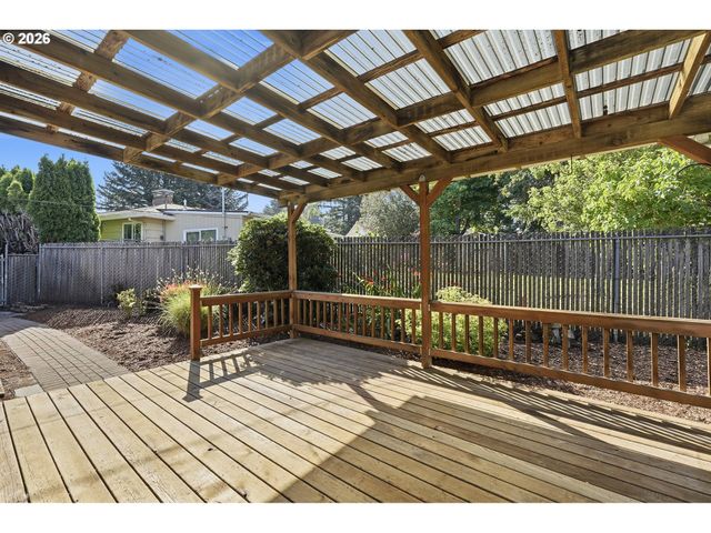 21224 Se YAMHILL St, Gresham, OR 97030
