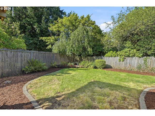 21224 Se YAMHILL St, Gresham, OR 97030