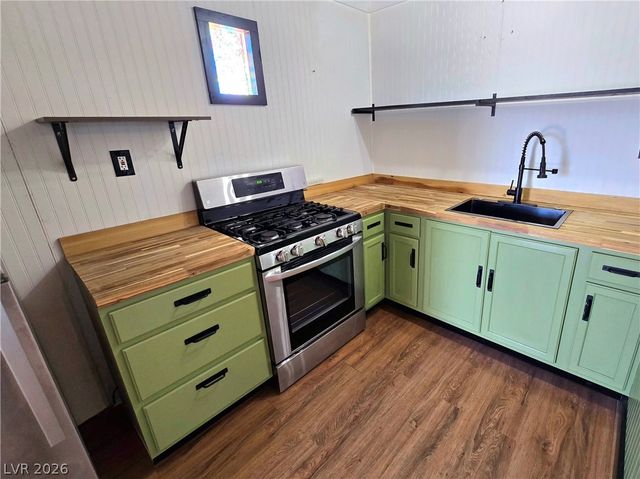 3391 Adobe Court, Pahrump, NV 89048