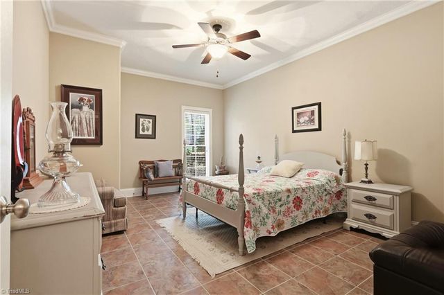 613 Nickel Creek Court, Kernersville, NC 27284
