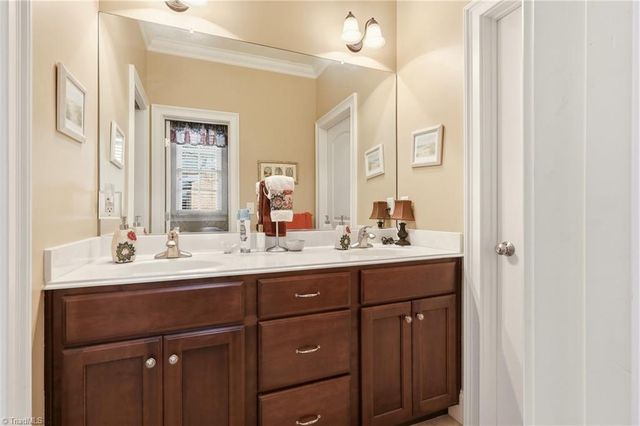 613 Nickel Creek Court, Kernersville, NC 27284