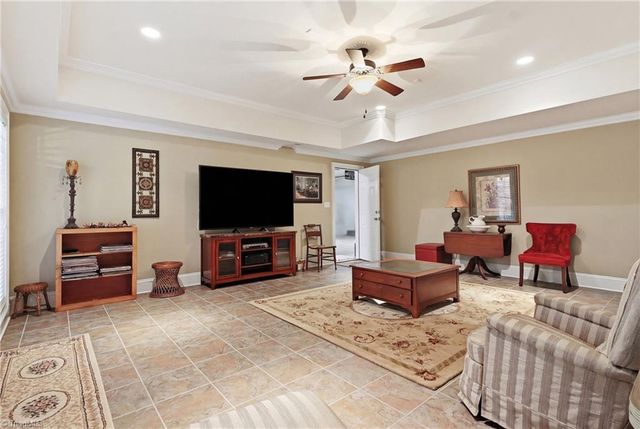 613 Nickel Creek Court, Kernersville, NC 27284
