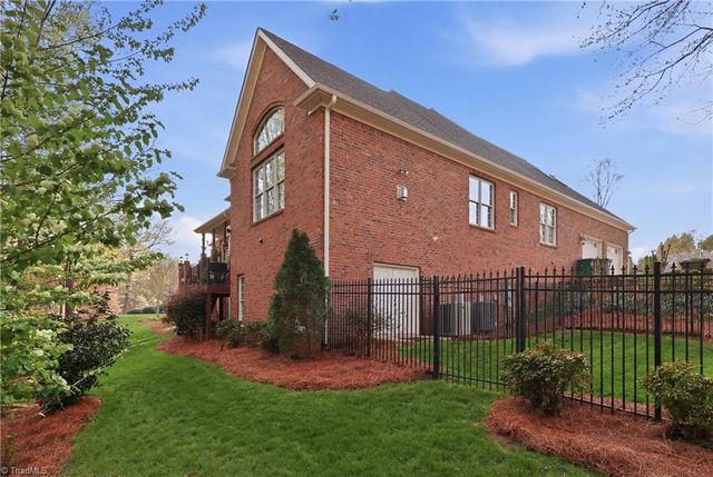 613 Nickel Creek Court, Kernersville, NC 27284