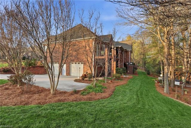 613 Nickel Creek Court, Kernersville, NC 27284