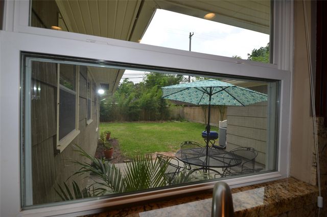 4009 Nenana Drive, Houston, TX 77025
