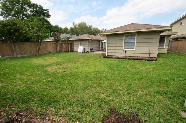 4009 Nenana Drive, Houston, TX 77025