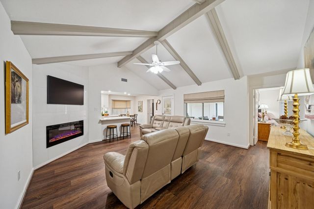 6422 Waltway Drive, Houston, TX 77008