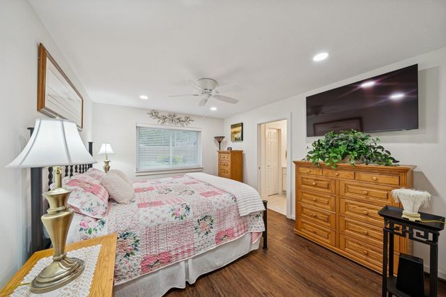 6422 Waltway Drive, Houston, TX 77008