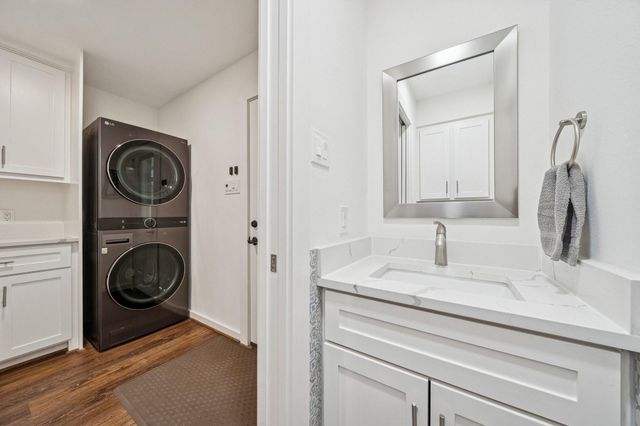 6422 Waltway Drive, Houston, TX 77008