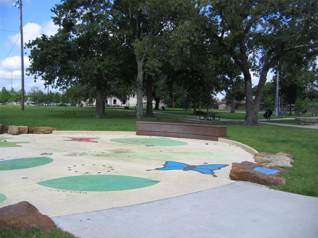 6422 Waltway Drive, Houston, TX 77008