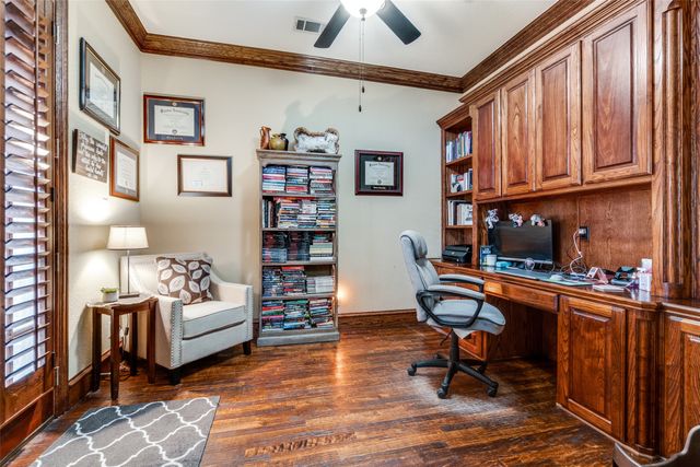 4516 Gilbert Avenue, Dallas, TX 75219