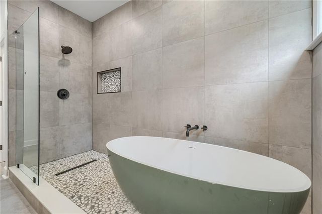 95 Arcadia Circle NW, Atlanta, GA 30314