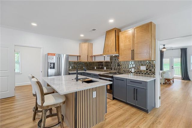 95 Arcadia Circle NW, Atlanta, GA 30314