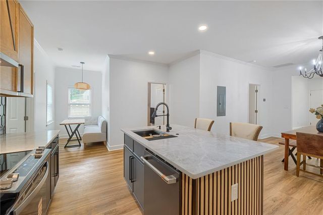 95 Arcadia Circle NW, Atlanta, GA 30314