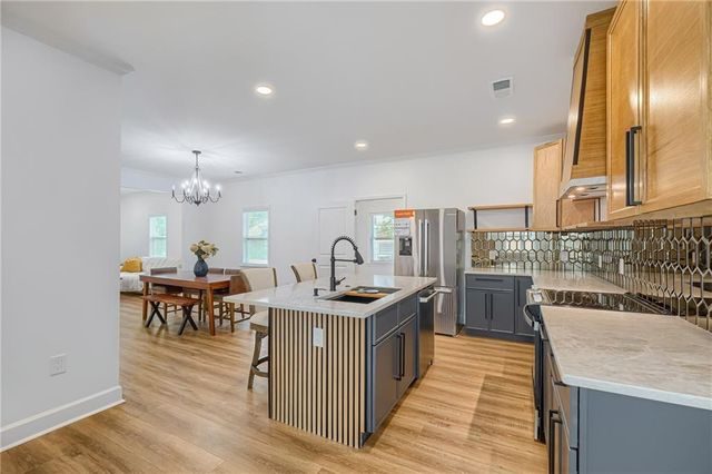 95 Arcadia Circle NW, Atlanta, GA 30314