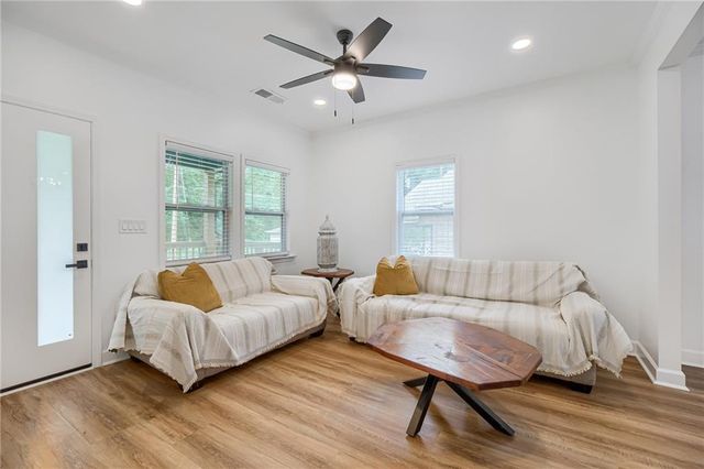 95 Arcadia Circle NW, Atlanta, GA 30314