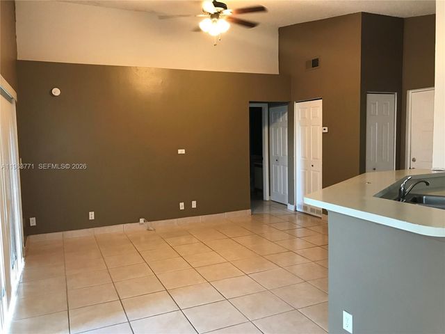 9999 Summerbreeze Dr 315, Sunrise, FL 33322