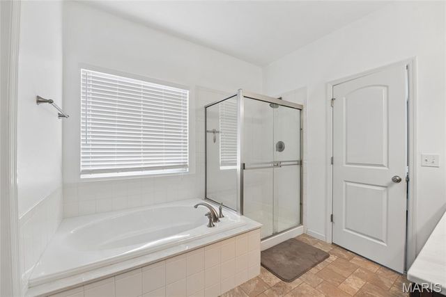 1232 Cashmere Lane, St Peters, MO 63376