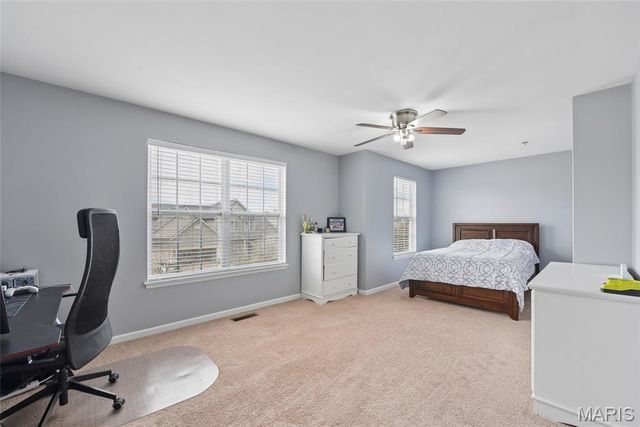 1232 Cashmere Lane, St Peters, MO 63376