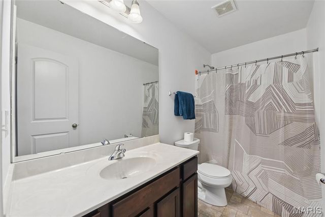 1232 Cashmere Lane, St Peters, MO 63376