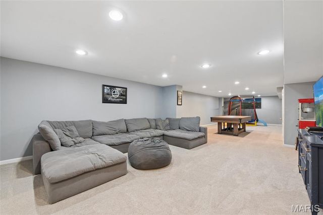 1232 Cashmere Lane, St Peters, MO 63376