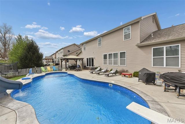 1232 Cashmere Lane, St Peters, MO 63376