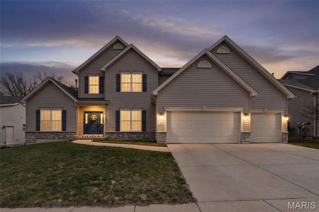 1232 Cashmere Lane, St Peters, MO 63376