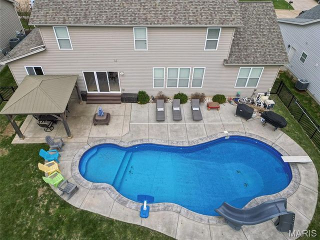 1232 Cashmere Lane, St Peters, MO 63376