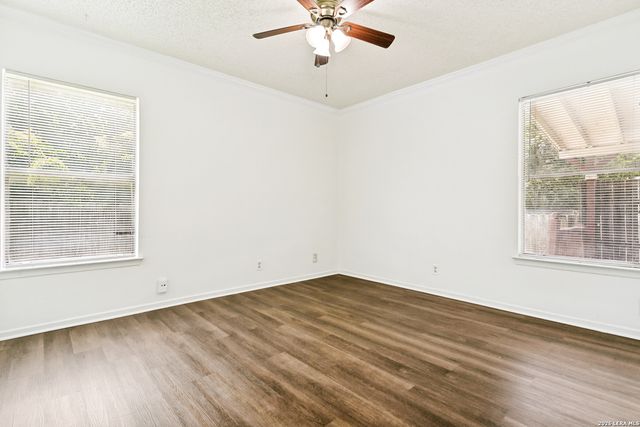 14442 WOODS HOLE DR, San Antonio, TX 78233